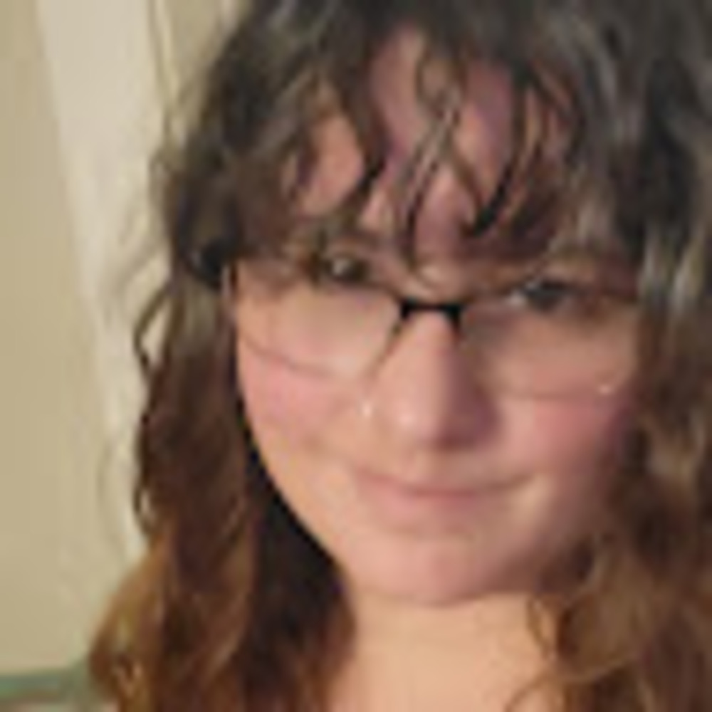 Meet your Posher, Leiah